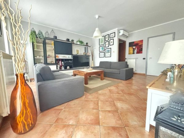 appartamento in vendita a Milano in zona Quartiere degli Olmi