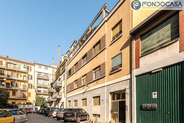 appartamento in vendita a Milano in zona Bocconi