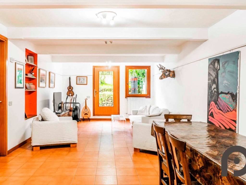 casa indipendente in vendita a Milano in zona Isola