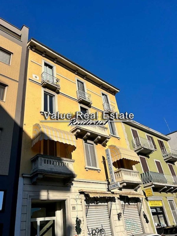appartamento in vendita a Milano in zona Stadera