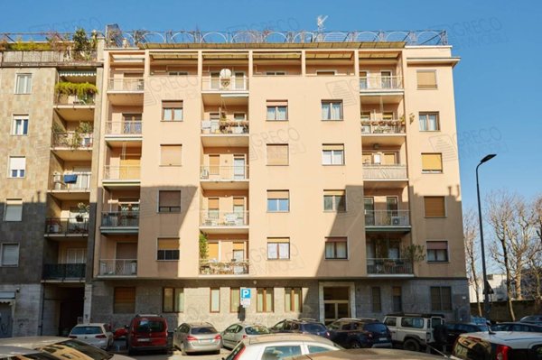 appartamento in vendita a Milano in zona Città Studi