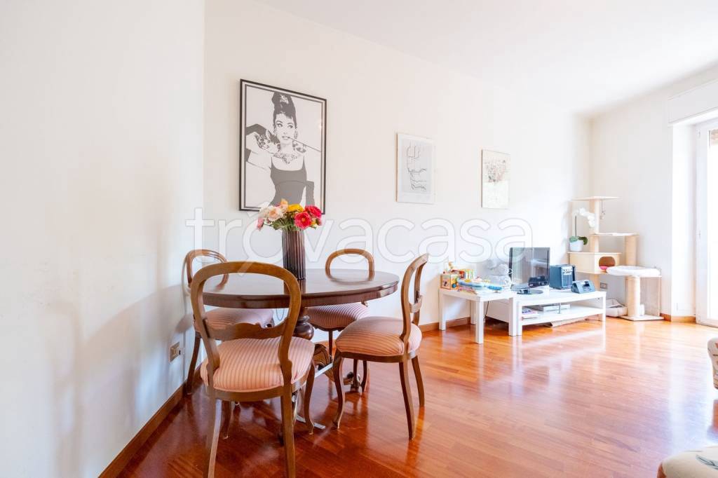 appartamento in vendita a Milano in zona Piazzale Lodi