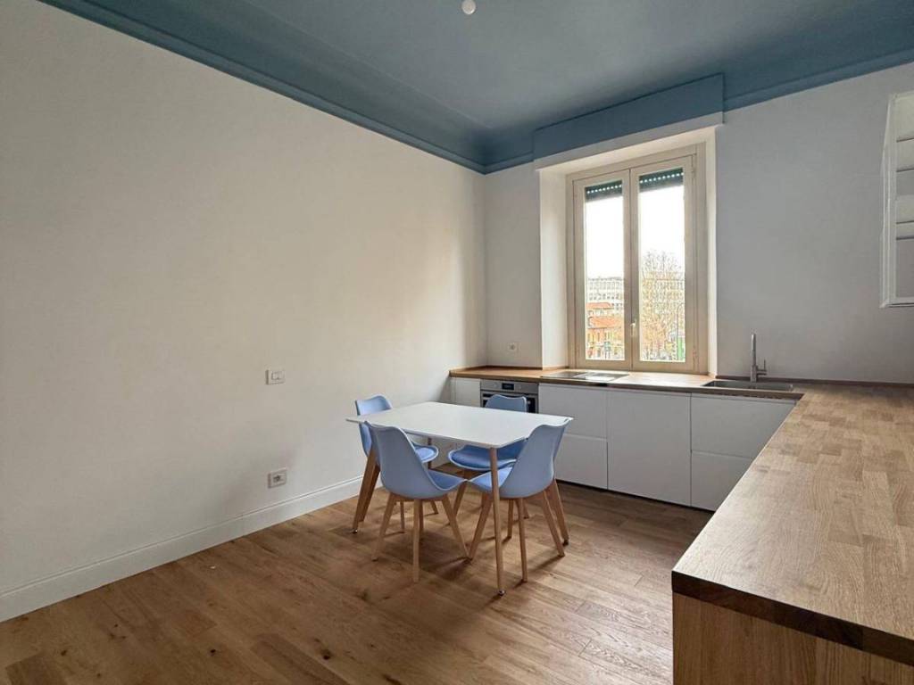 appartamento in vendita a Milano in zona Isola