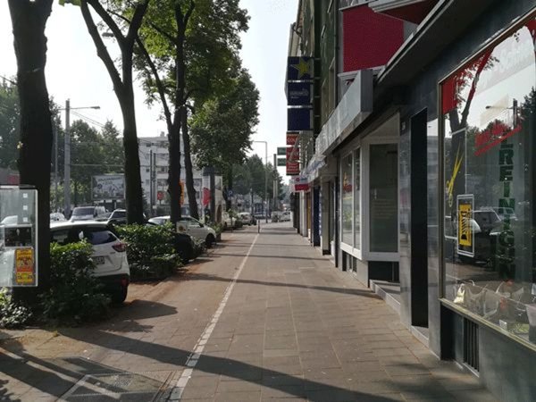 locale commerciale in vendita a Milano in zona Affori