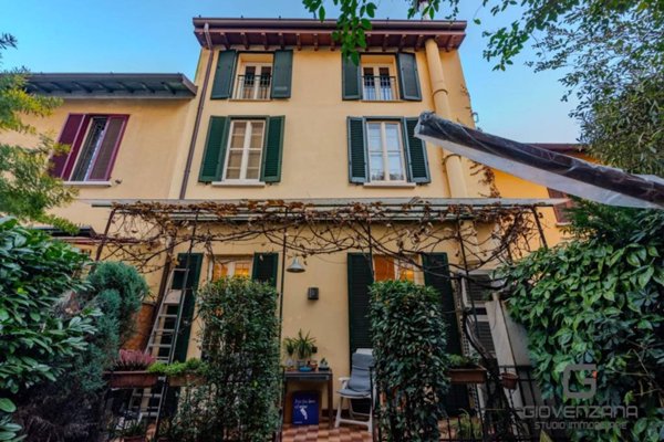 casa indipendente in vendita a Milano in zona Casoretto