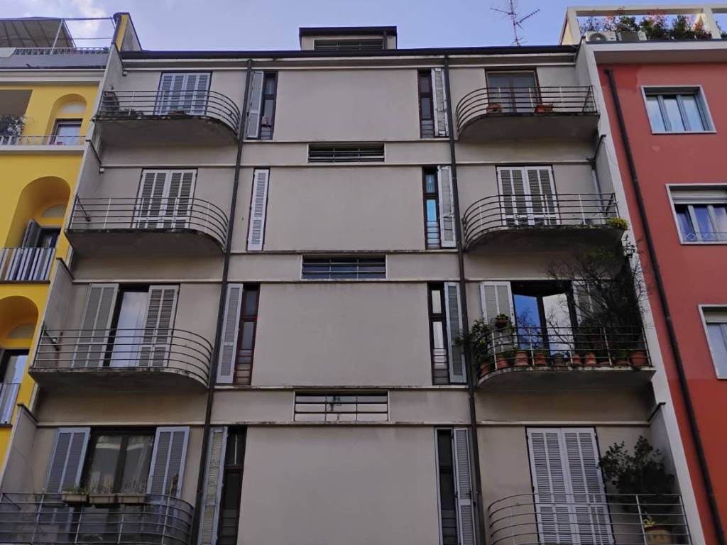 appartamento in vendita a Milano in zona Piazzale Lodi
