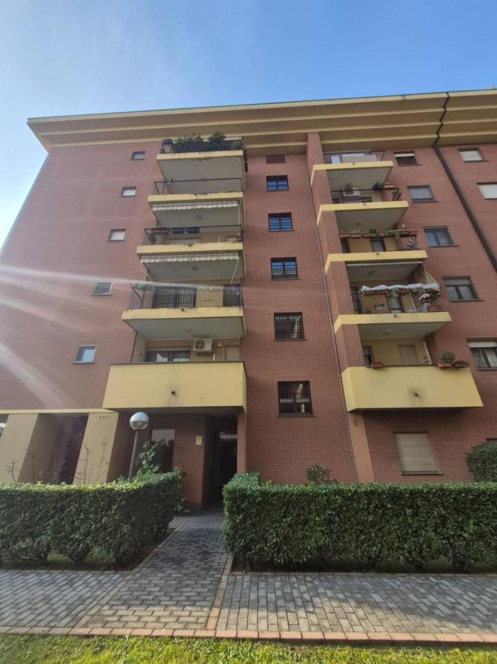 appartamento in vendita a Milano in zona QT8