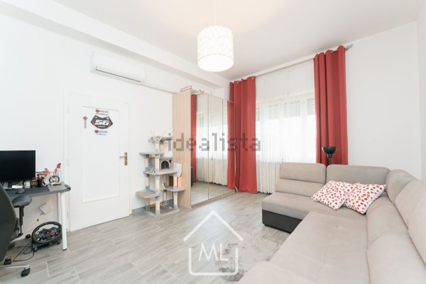 appartamento in vendita a Milano in zona Gorla