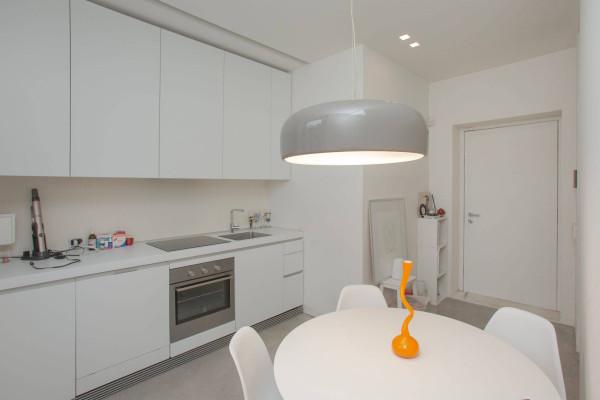 appartamento in vendita a Milano in zona Vigentino