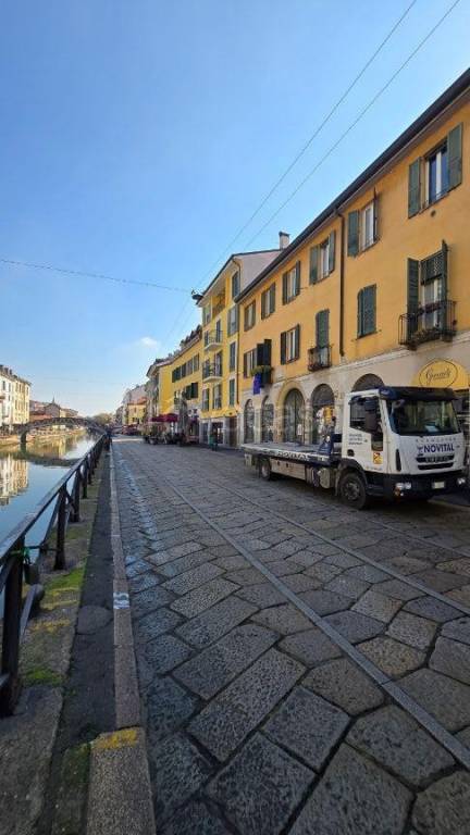 appartamento in vendita a Milano in zona Porta Genova