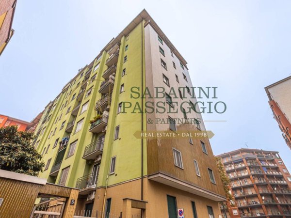 appartamento in vendita a Milano in zona Crescenzago