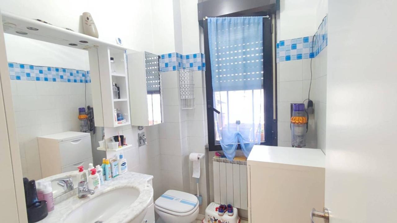 appartamento in vendita a Milano in zona Gorla