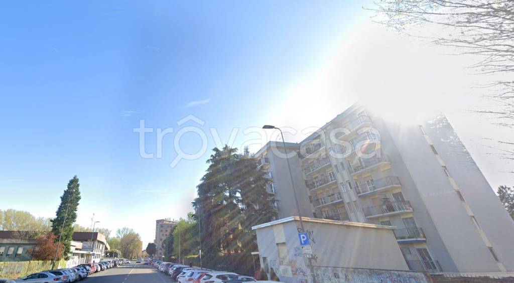 appartamento in vendita a Milano in zona Chiesa Rossa