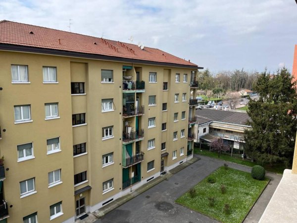 appartamento in vendita a Milano in zona Quarto Oggiaro