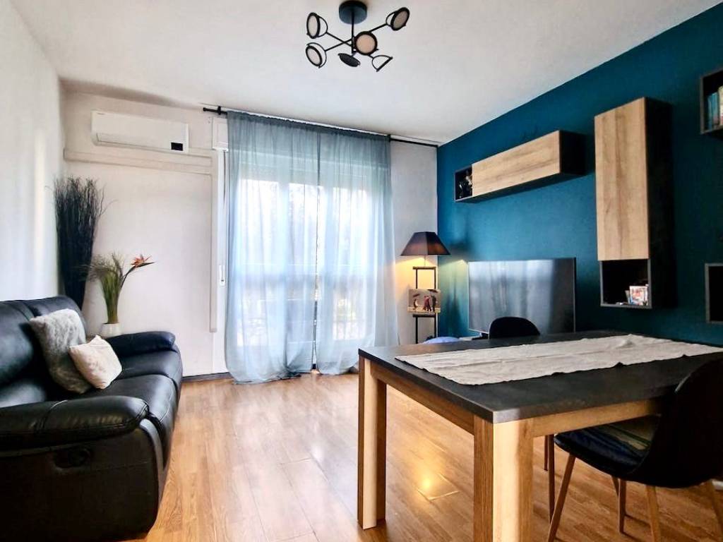 appartamento in vendita a Milano in zona Barona
