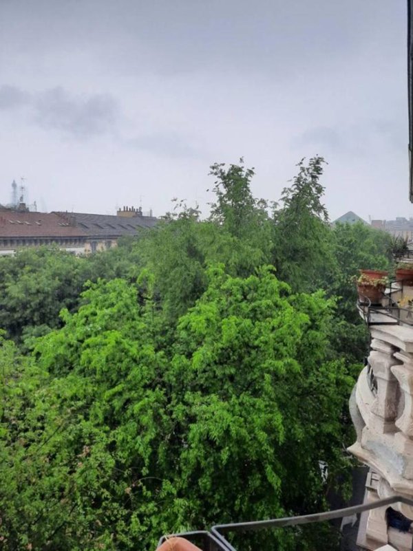 appartamento in vendita a Milano in zona Cadorna