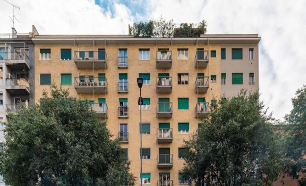 appartamento in vendita a Milano in zona Piazzale Lodi