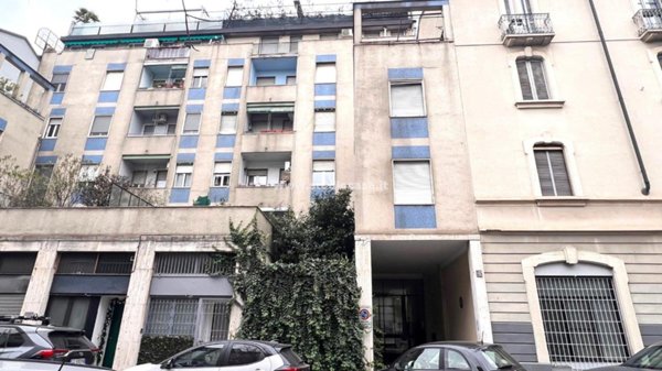 appartamento in vendita a Milano in zona Vigentino