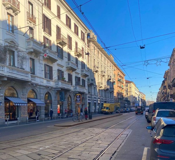 appartamento in vendita a Milano in zona Porta Genova