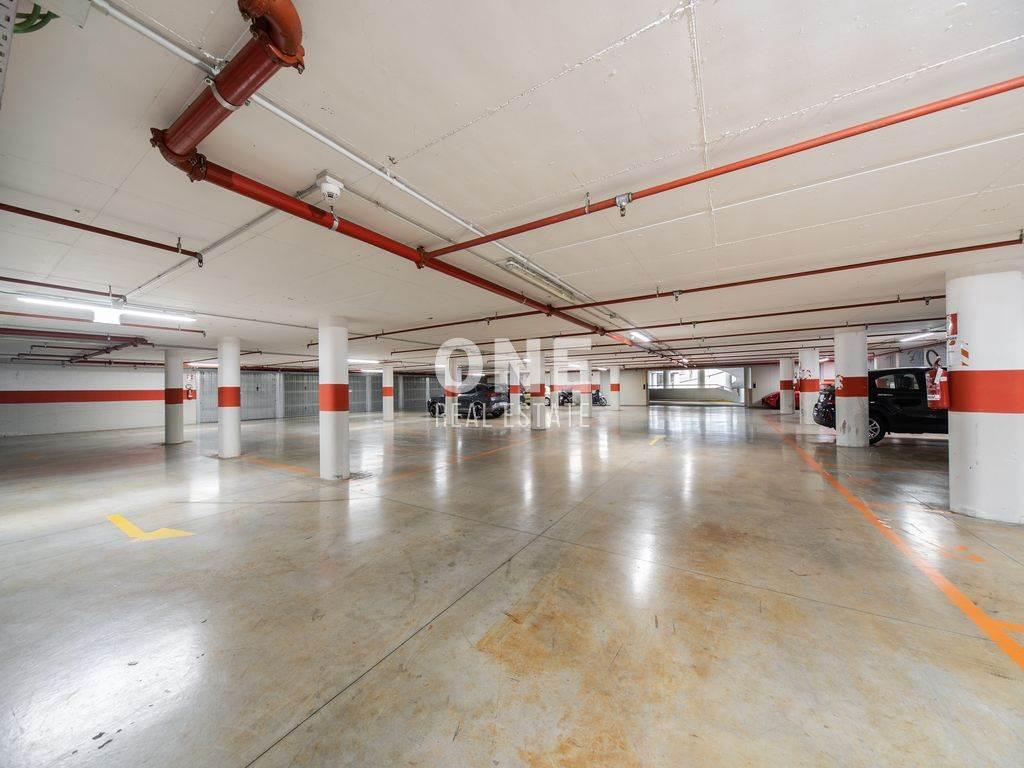 intera palazzina in vendita a Milano in zona Guastalla