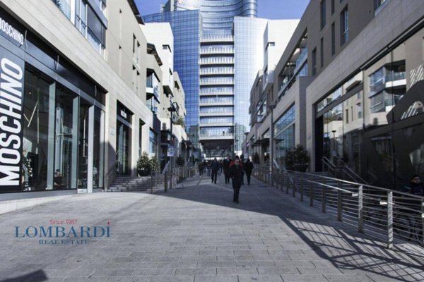 appartamento in vendita a Milano in zona Porta Garibaldi