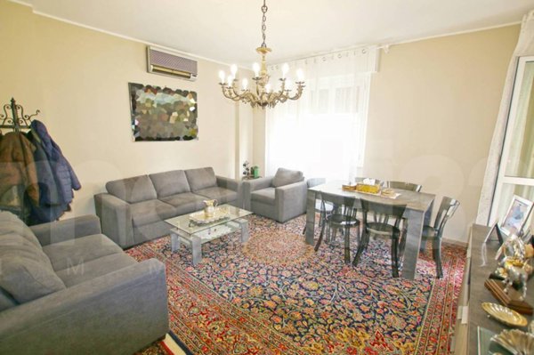 appartamento in vendita a Milano in zona Forze Armate