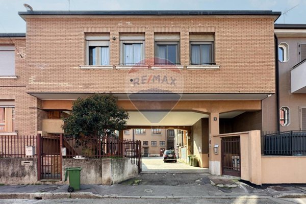 appartamento in vendita a Milano in zona Crescenzago