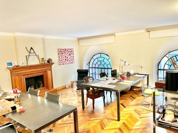 appartamento in vendita a Milano in zona Sant'Ambrogio