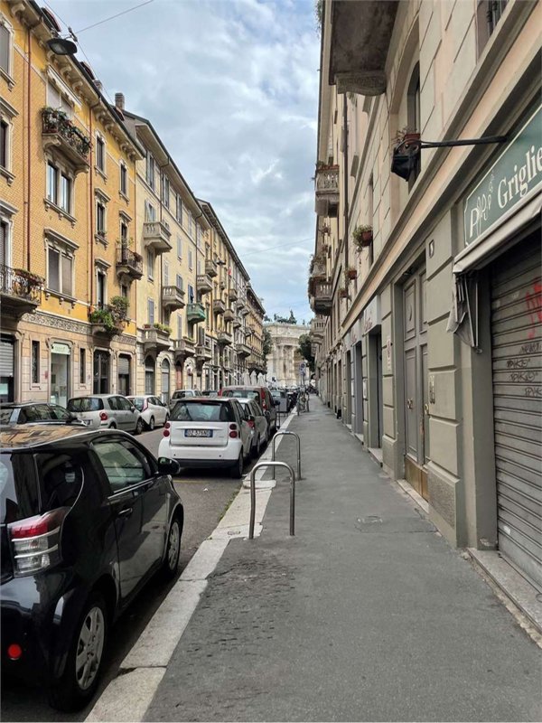 negozio in vendita a Milano in zona Sempione