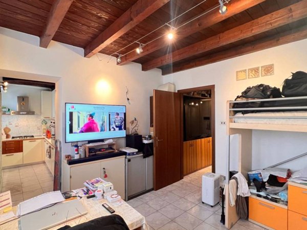 appartamento in vendita a Milano in zona Crescenzago