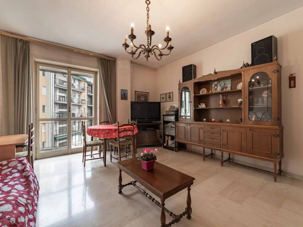 appartamento in vendita a Milano in zona Stazione Centrale