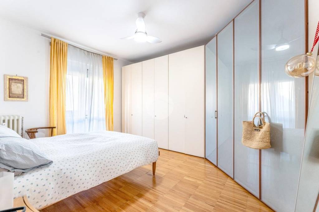appartamento in vendita a Milano in zona Isola