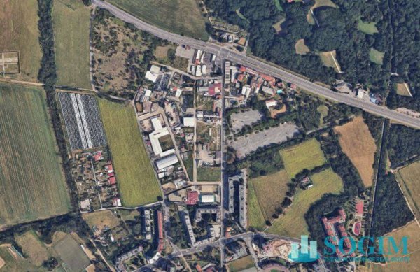 terreno edificabile in vendita a Milano in zona Quinto Romano
