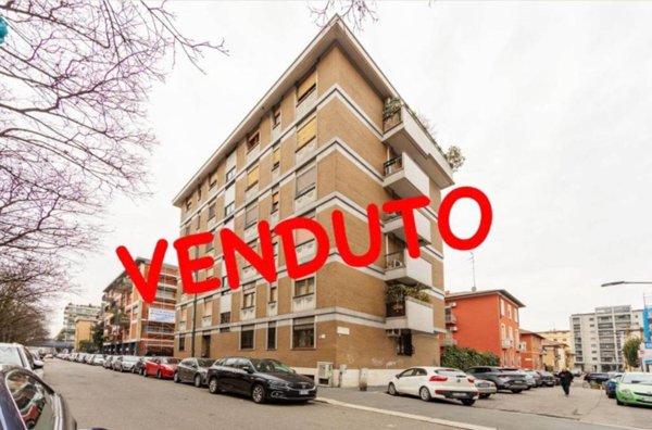appartamento in vendita a Milano in zona Ghisolfa