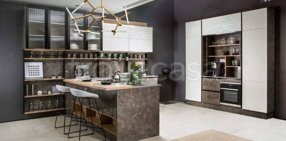 appartamento in vendita a Milano in zona Solari