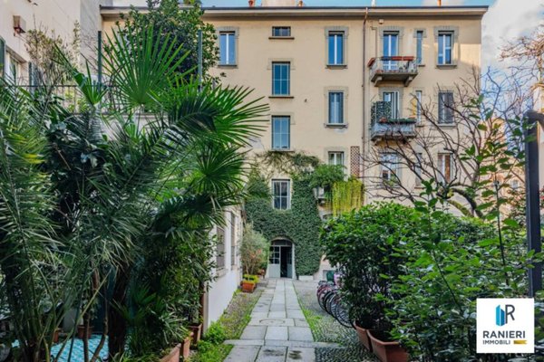 appartamento in vendita a Milano in zona Guastalla