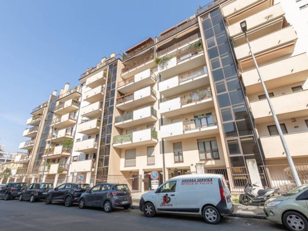 appartamento in vendita a Milano in zona Vigentino