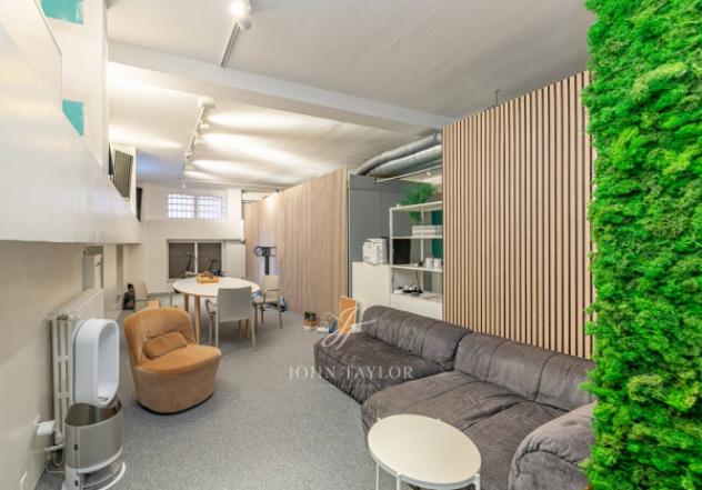 ufficio in vendita a Milano in zona Parco Solari