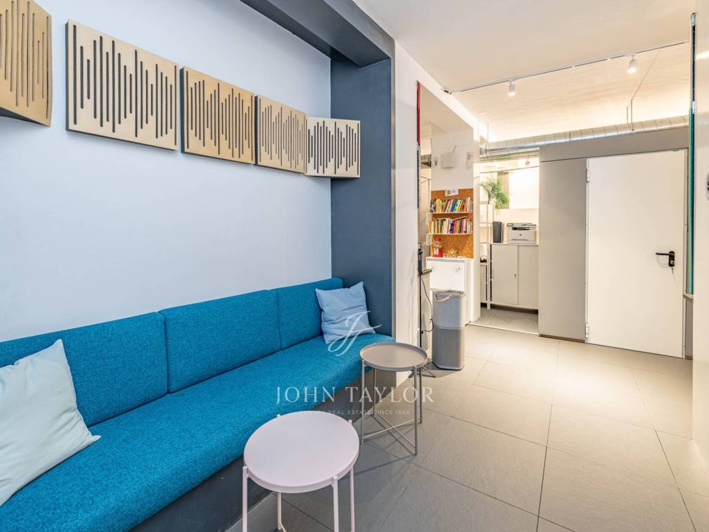 ufficio in vendita a Milano in zona Solari