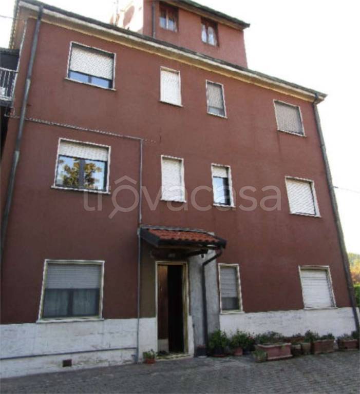 appartamento in vendita a Milano in zona Baggio