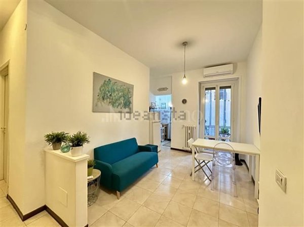 appartamento in vendita a Milano in zona Lorenteggio