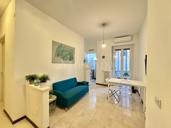 appartamento in vendita a Milano in zona Lorenteggio
