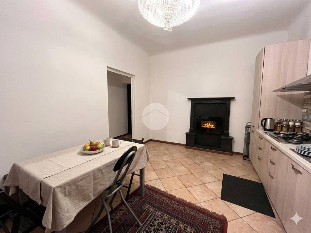 appartamento in vendita a Milano in zona Piazzale Lodi