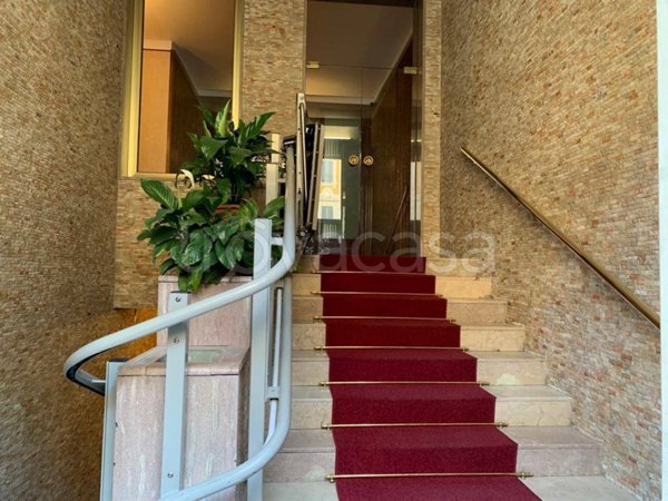 appartamento in vendita a Milano in zona Sant'Ambrogio
