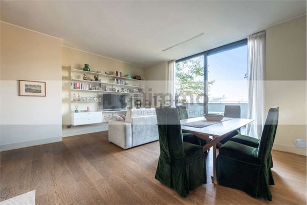 appartamento in vendita a Milano in zona Isola