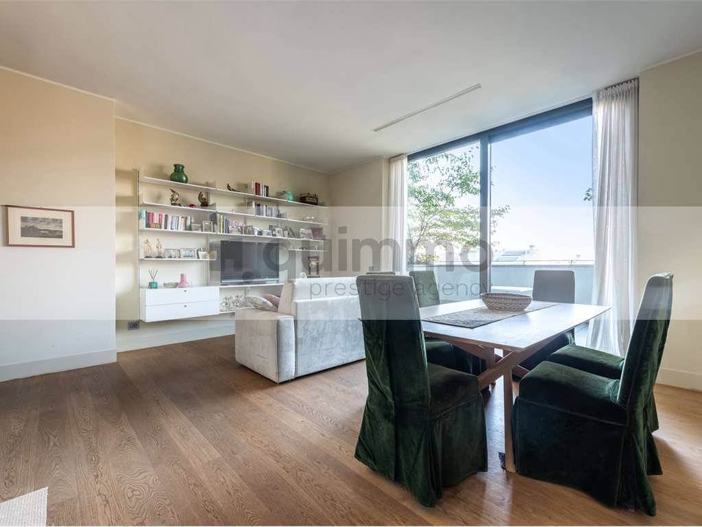 appartamento in vendita a Milano in zona Isola