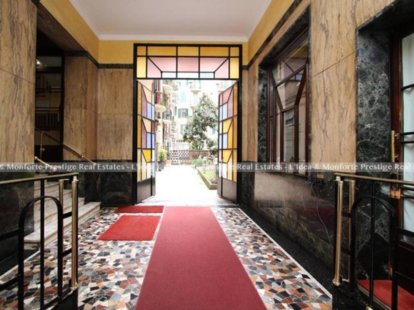 appartamento in vendita a Milano in zona Loreto