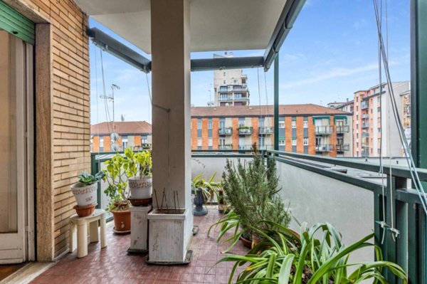 appartamento in vendita a Milano in zona Casoretto