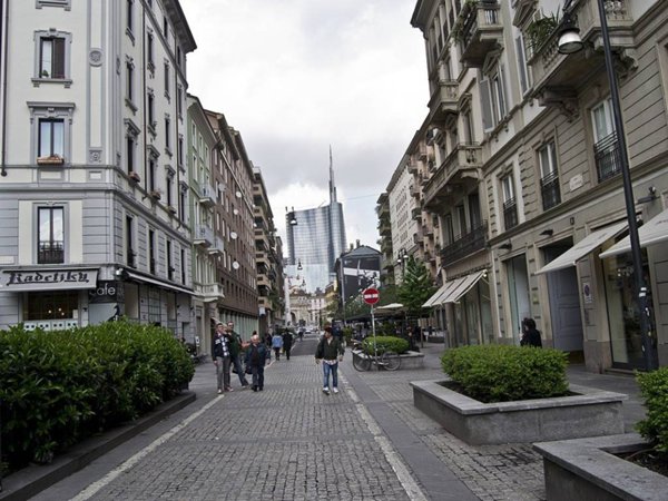 appartamento in vendita a Milano in zona Isola