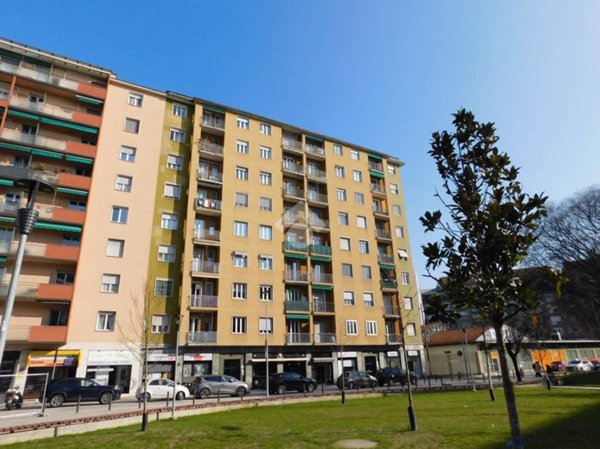 appartamento in vendita a Milano in zona Solari